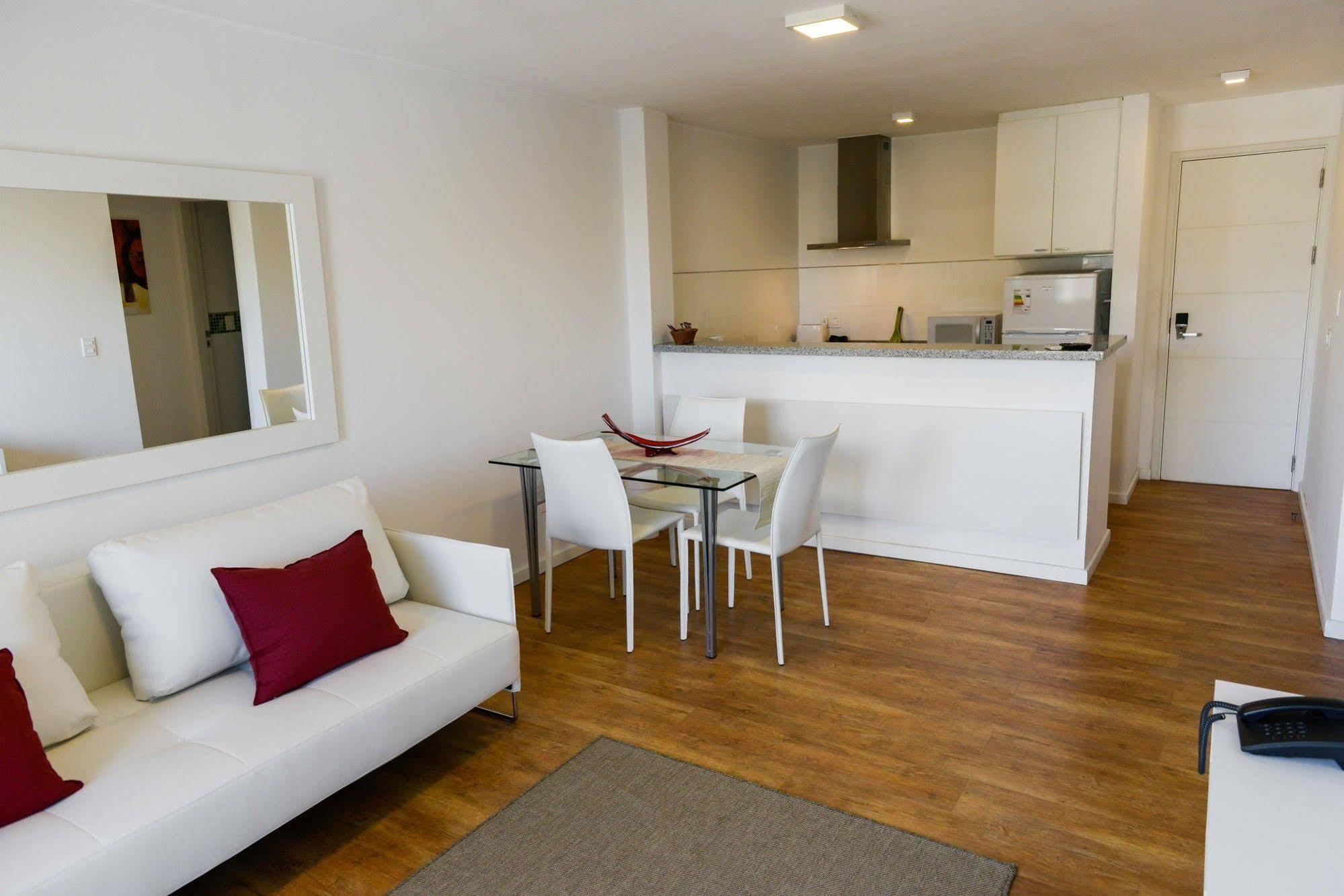 Mérit Montevideo Apart&Suites Exterior foto